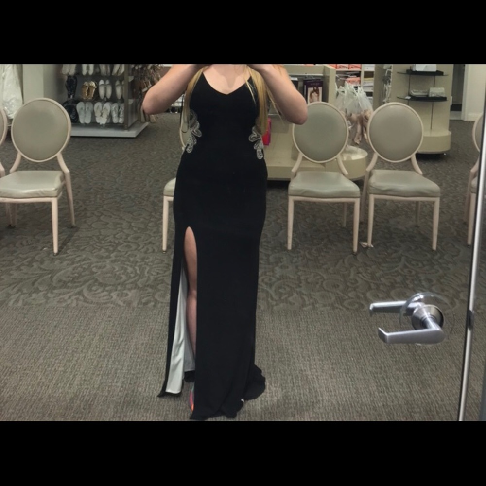 David’s Bridal prom dress size 6 - Picture 7 of 8